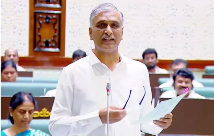 రూ. 15 వేలు ఇచ్చేదెప్పుడు..హరీష్‌రావు 